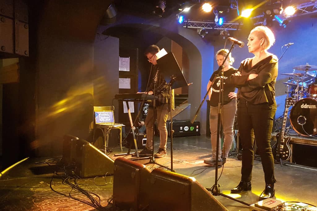 Ze zkoušky na BARA SLZY LIVE