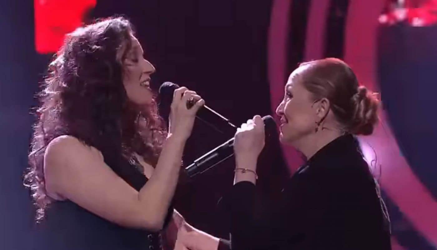 Berenika Kohoutová jako Bára Basiková – a jako vítězka 2. dílu show Tvoje tvář má známý hlas Šampioni
